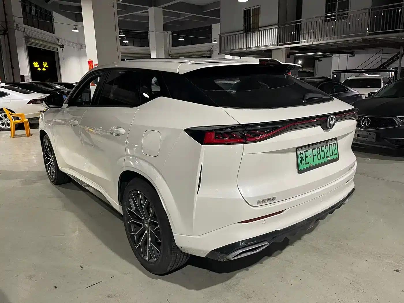 Changan UNI-Z New Energy 2024 Blue Whale Smart Electric iDD 125km Excellent Edition — миниатюра 6