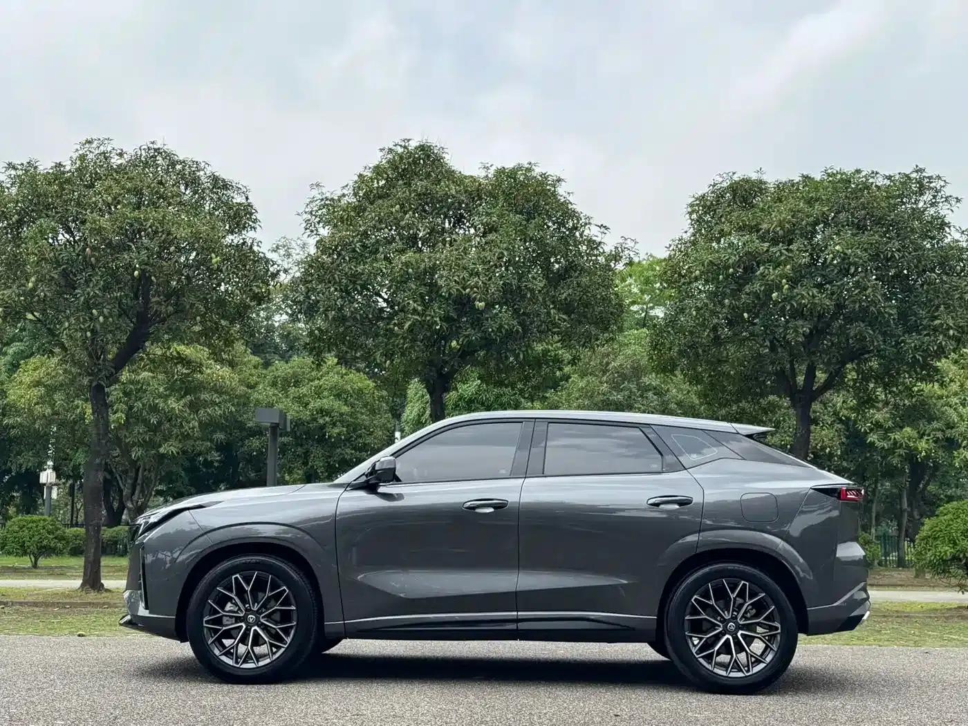 Changan UNI-Z 2025 1.5T Premium Edition — миниатюра 4