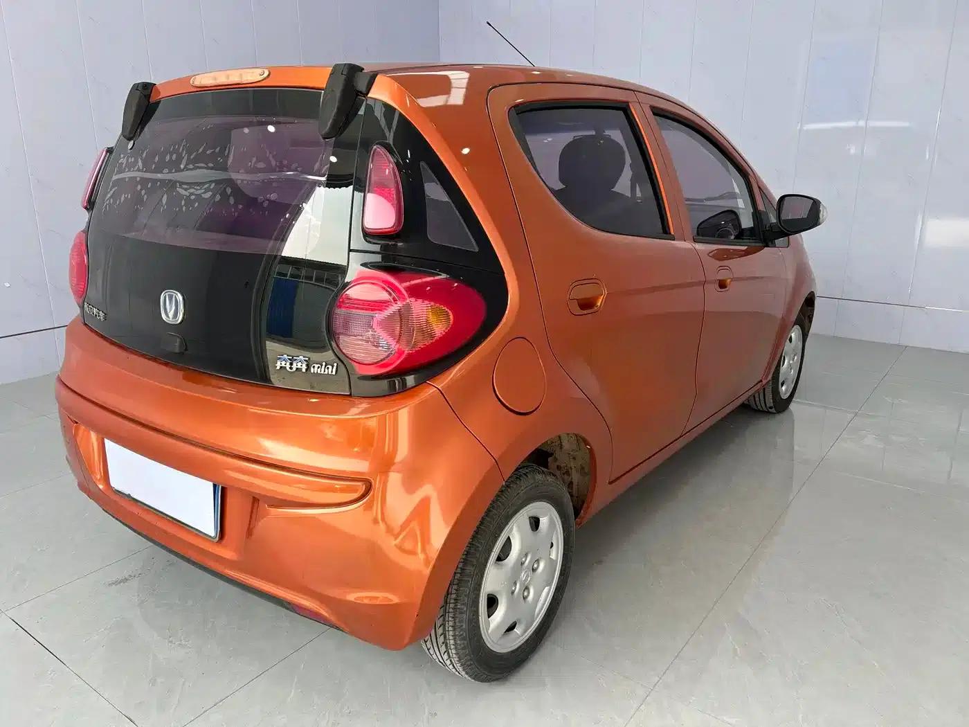Benben MINI 2012 1.0L Manual Family Edition (National V Emission Standard) — миниатюра 5
