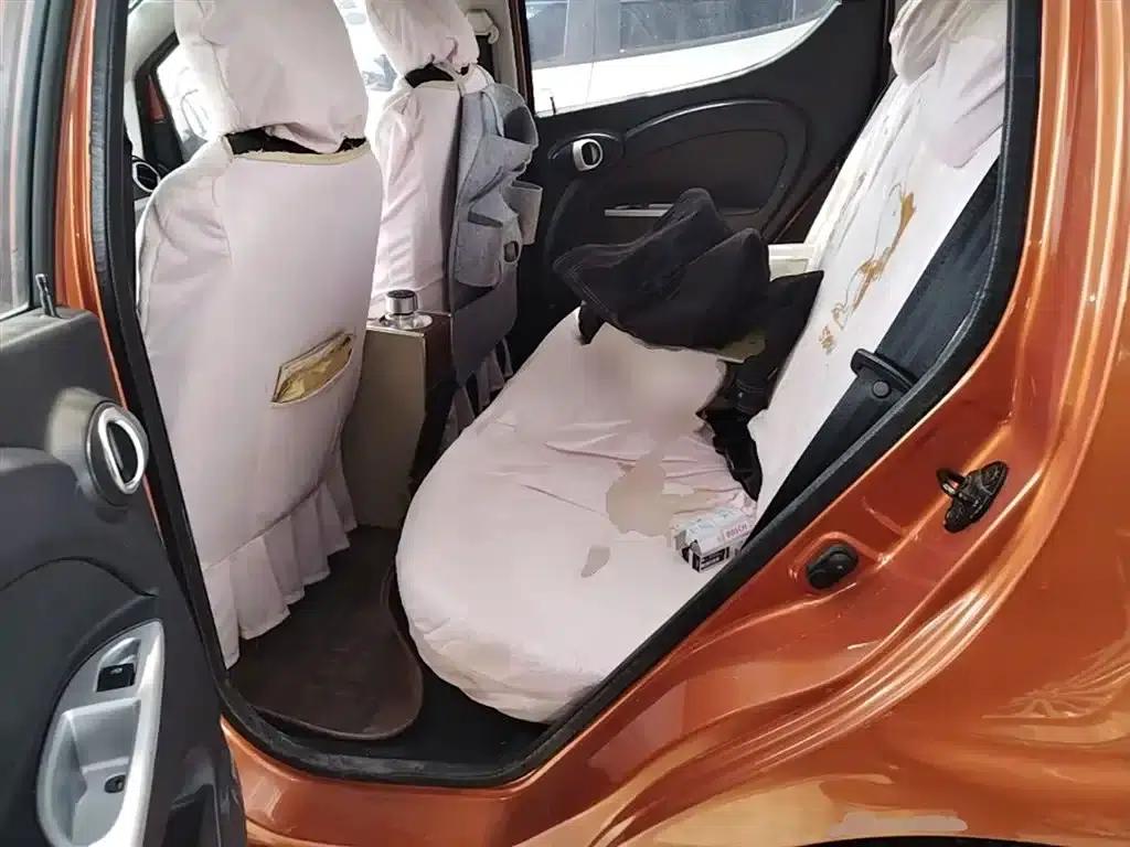 Benben MINI 2012 1.0L Manual Fashion Edition (National V Emission Standard) — миниатюра 17