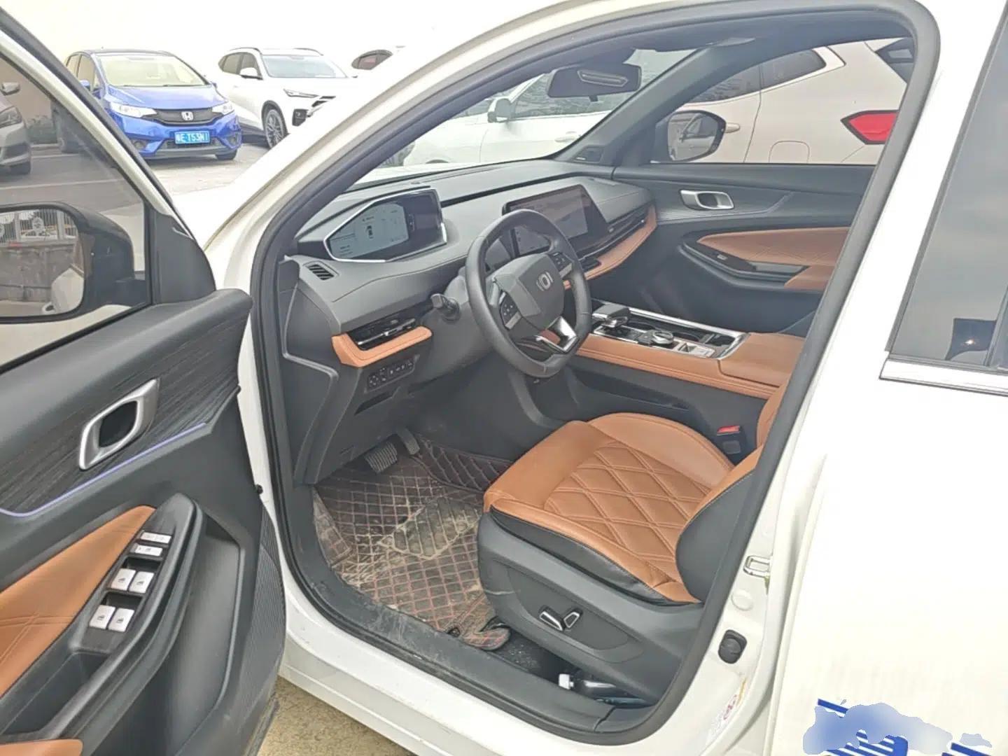 CHANGAN NEVO Q05 2023 125 Max — миниатюра 18