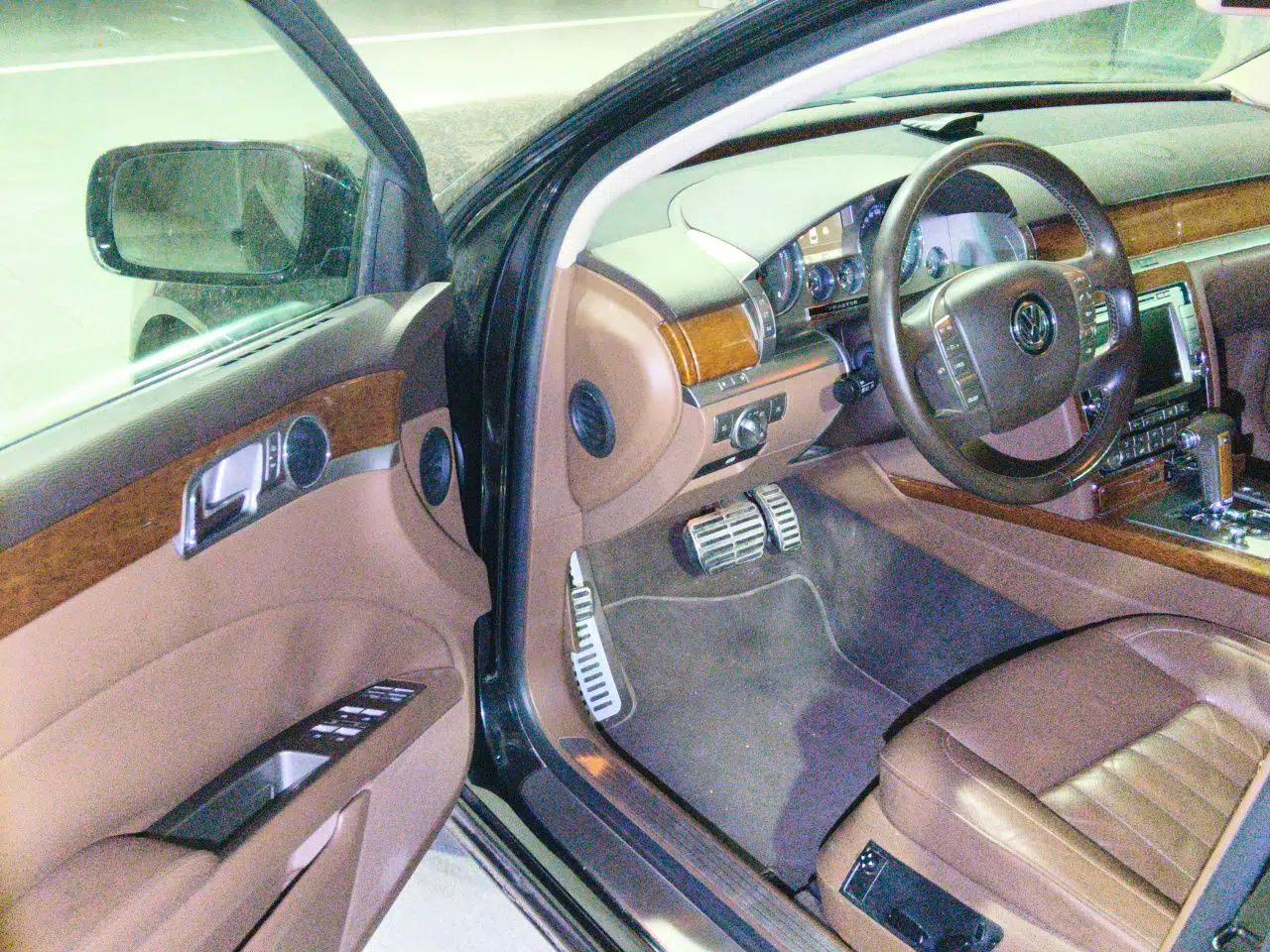 Volkswagen Phaeton 2012 3.0L Business Edition — миниатюра 17