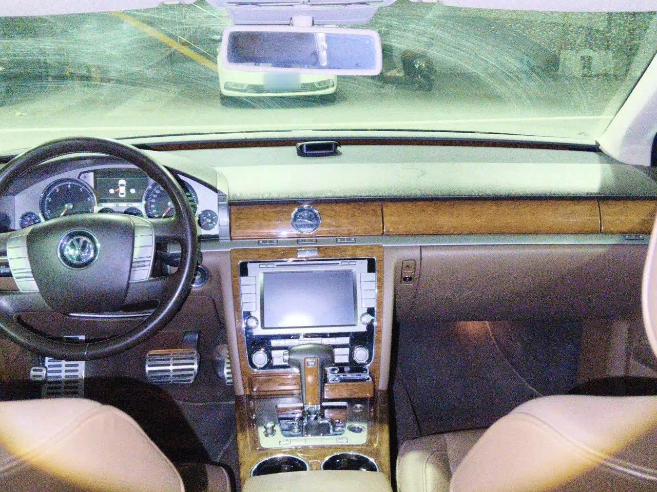Volkswagen Phaeton 2012 3.0L Business Edition — миниатюра 19