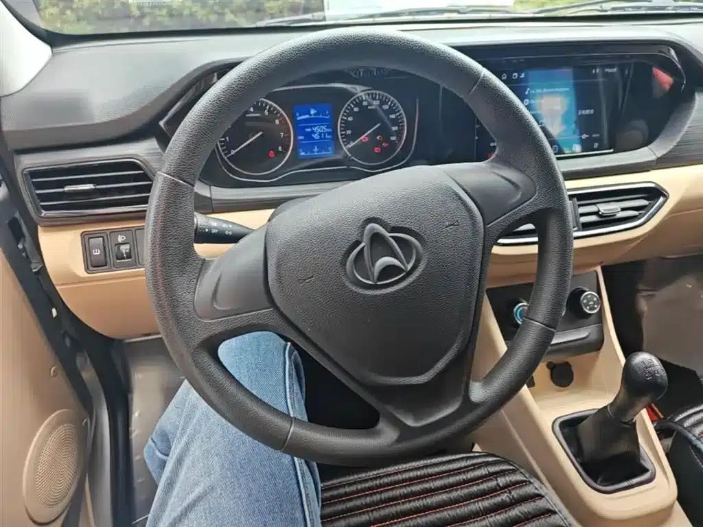 Crossstar V3 2023 1.5L Gasoline Enjoyable 7-Seater Bus — миниатюра 11