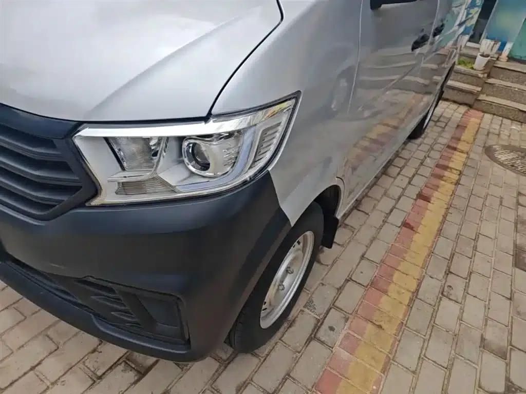 Crossstar V3 2023 1.5L Gasoline Enjoyable 7-Seater Bus — миниатюра 24