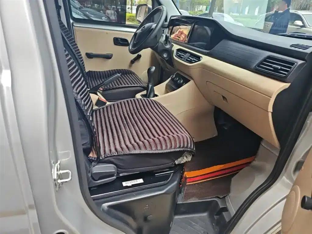 Crossstar V3 2023 1.5L Gasoline Enjoyable 7-Seater Bus — миниатюра 25