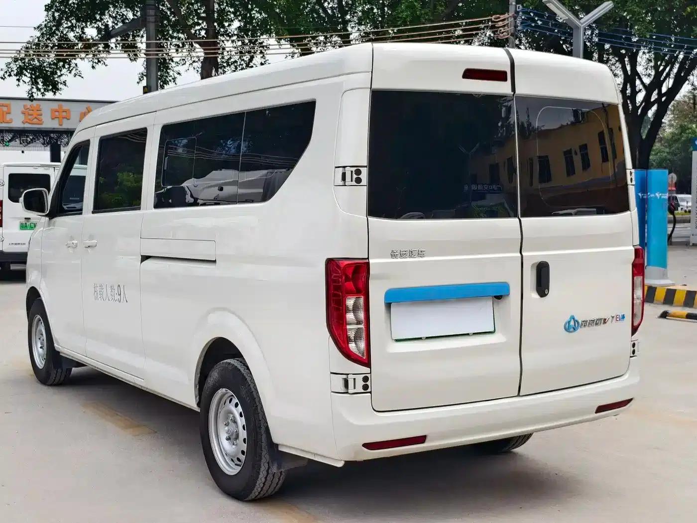 Crossstar V7 EV 2025 Model, 316km/h Flagship Edition, 9 Seats, Double Door, 50.38kWh — миниатюра 4