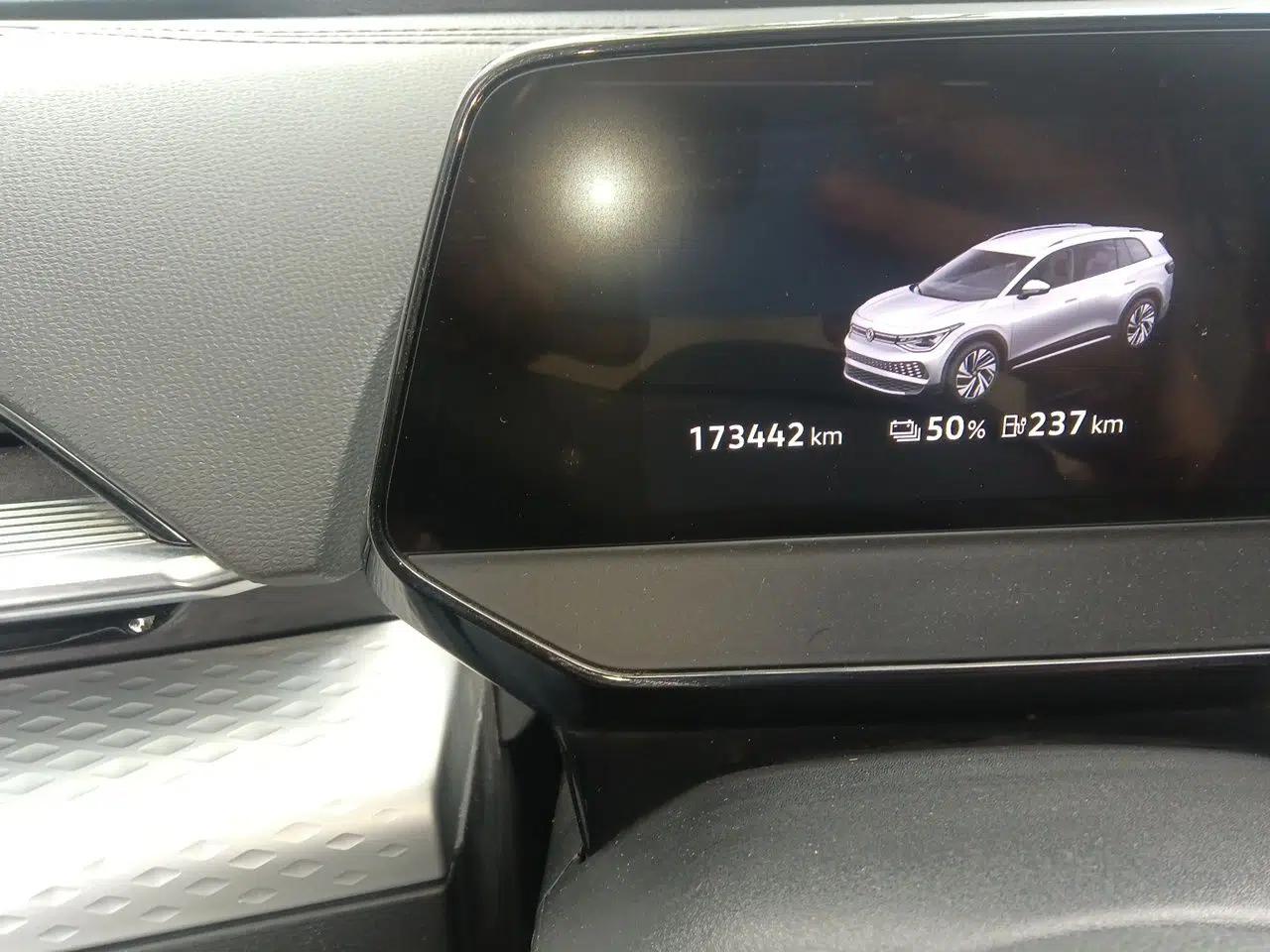 Volkswagen ID.6 X 2021 Pro Smart Long-Range Edition — миниатюра 13