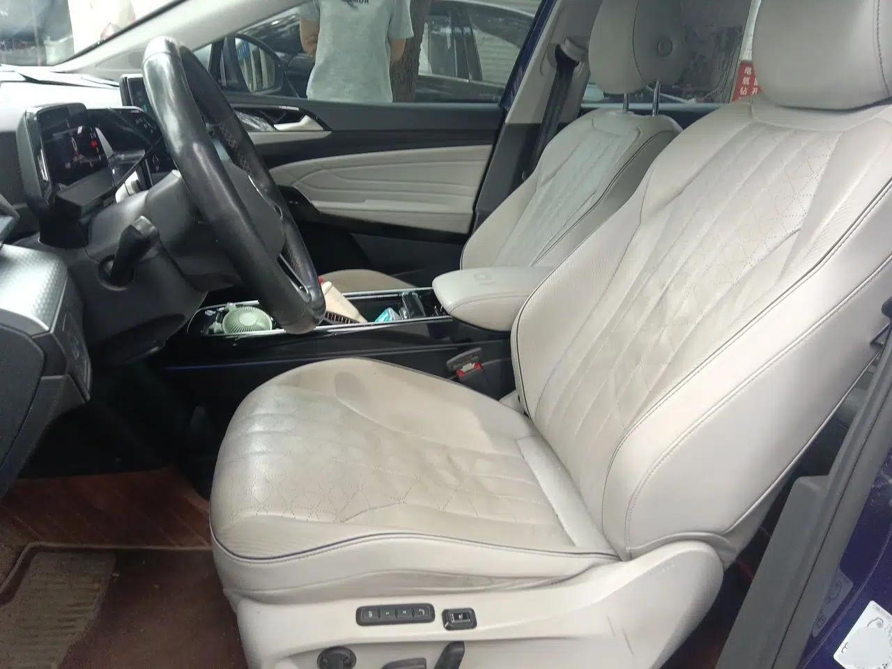 Volkswagen ID.6 X 2021 Pro Smart Long-Range Edition — миниатюра 16