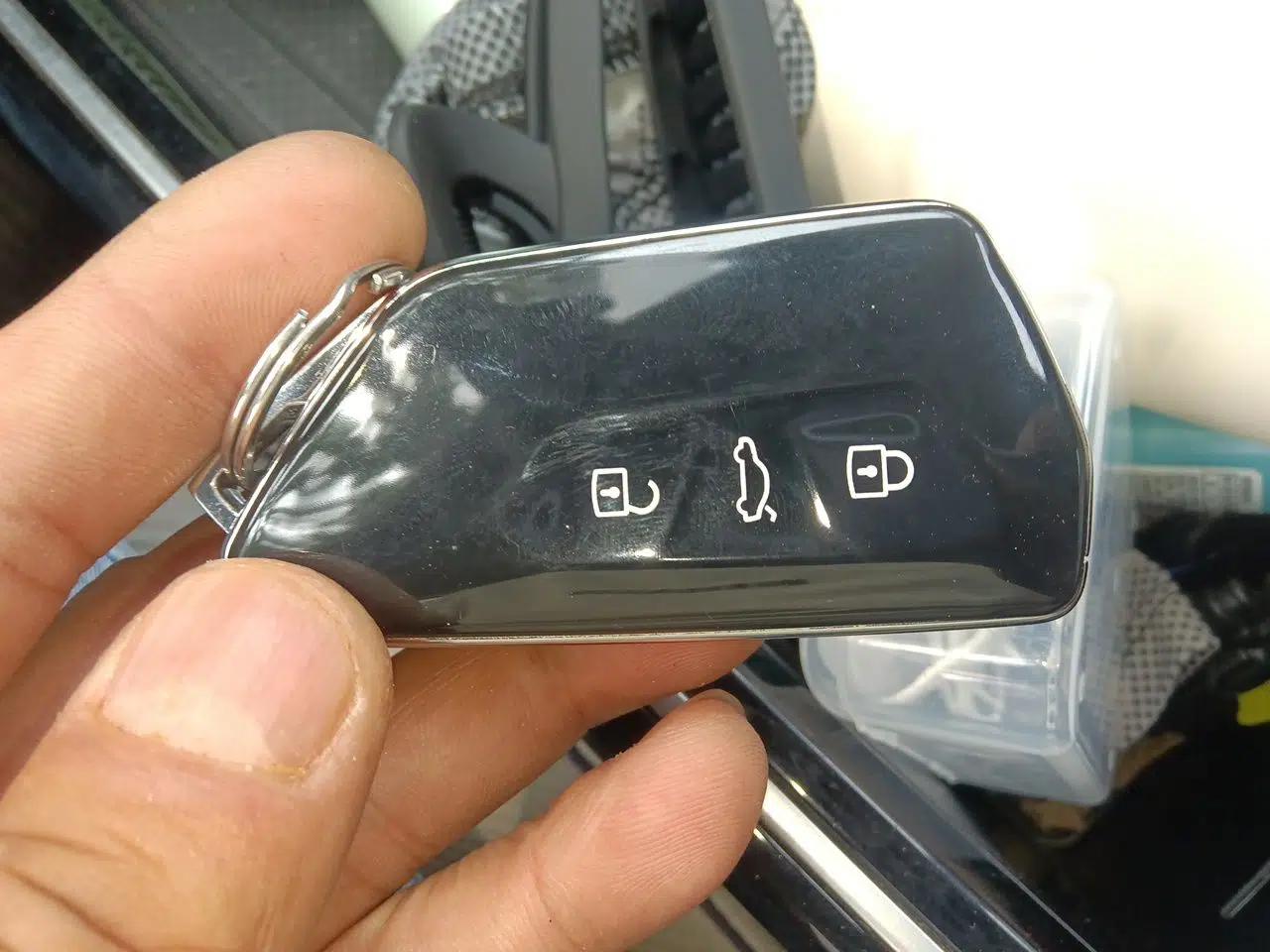 Volkswagen ID.6 X 2021 Pro Smart Long-Range Edition — миниатюра 9