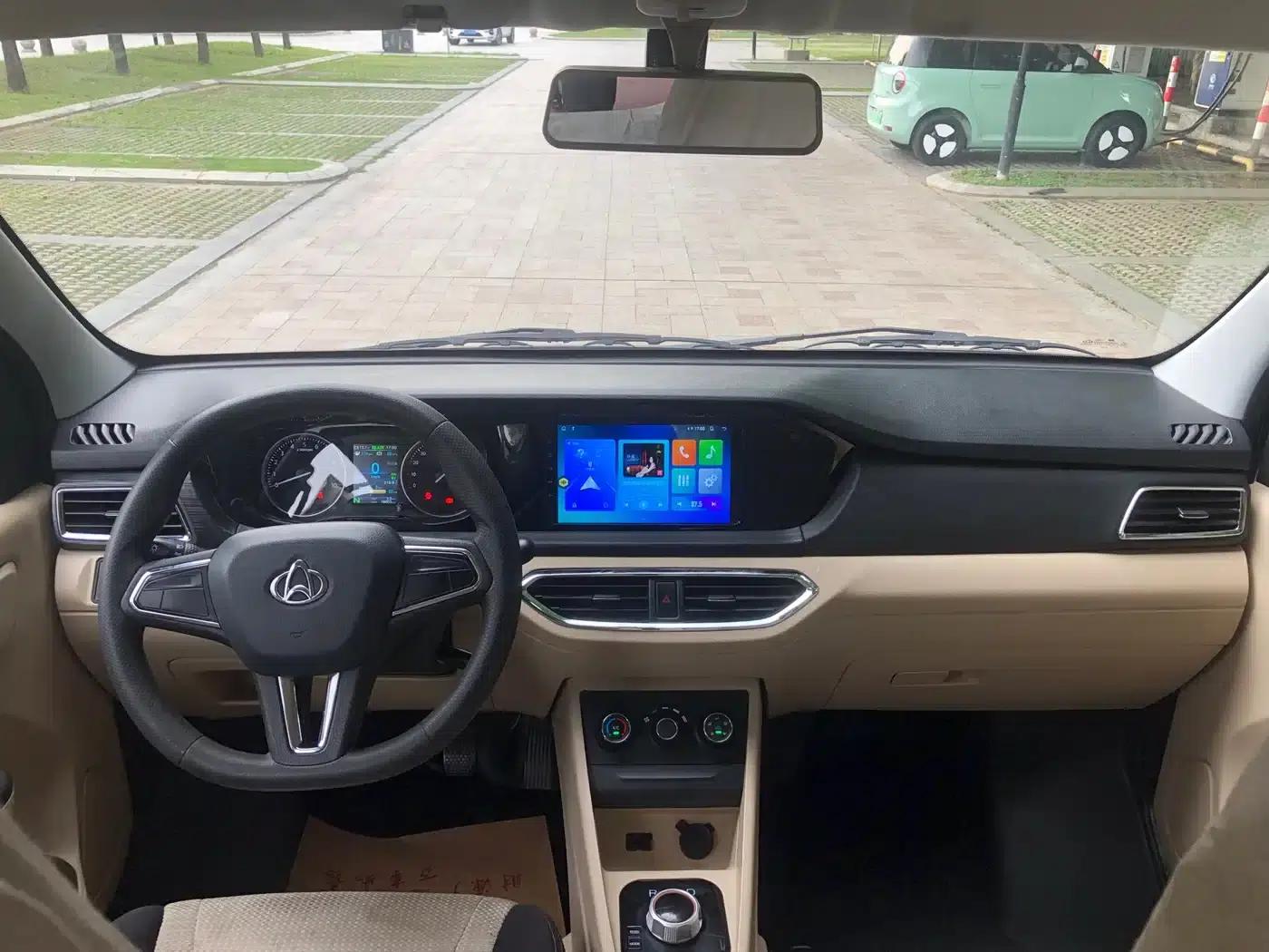 Crossstar V5 EV 2024 Smart Edition 6-seater with double doors — миниатюра 13