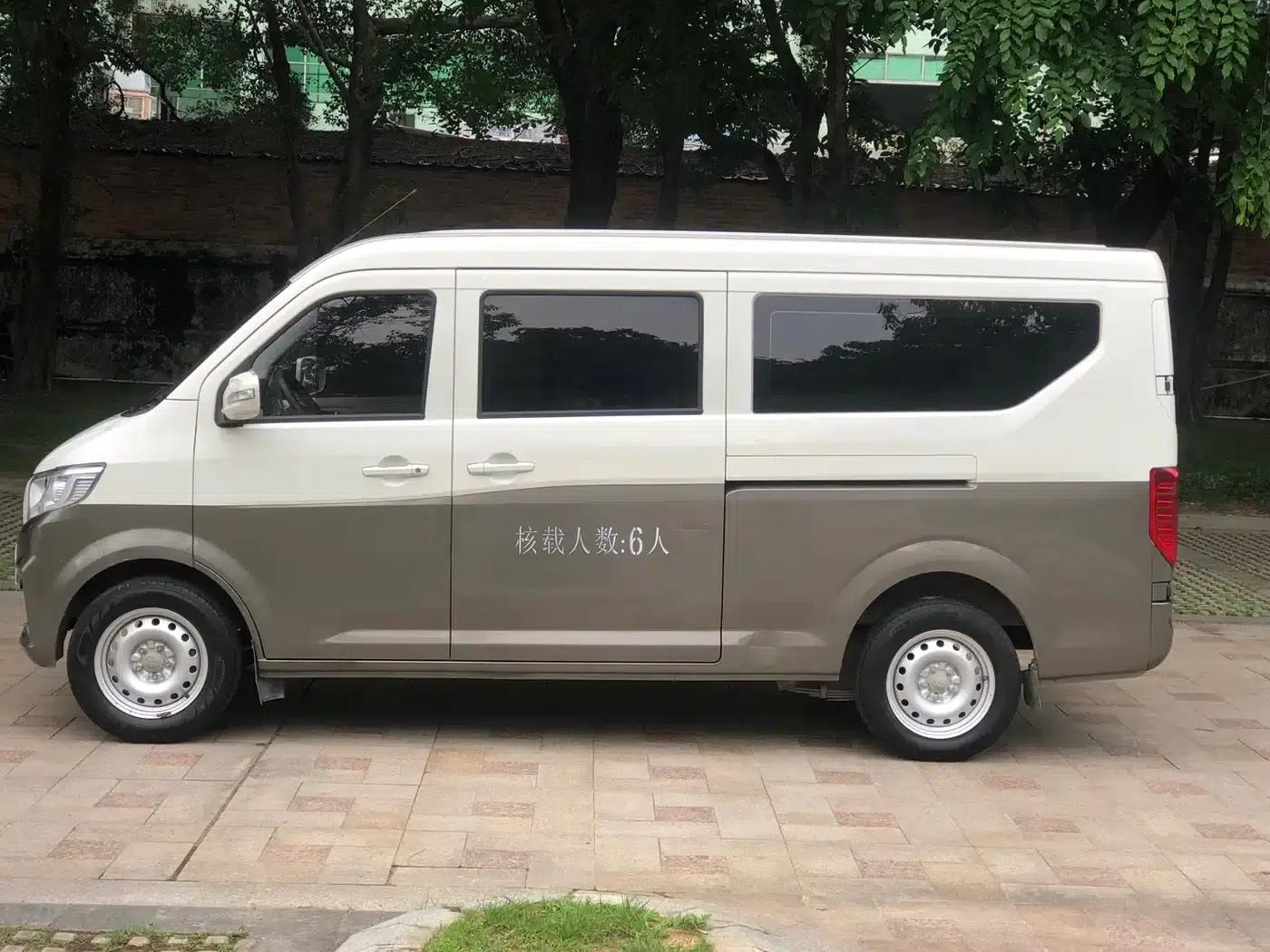 Crossstar V5 EV 2024 Smart Edition 6-seater with double doors — миниатюра 4
