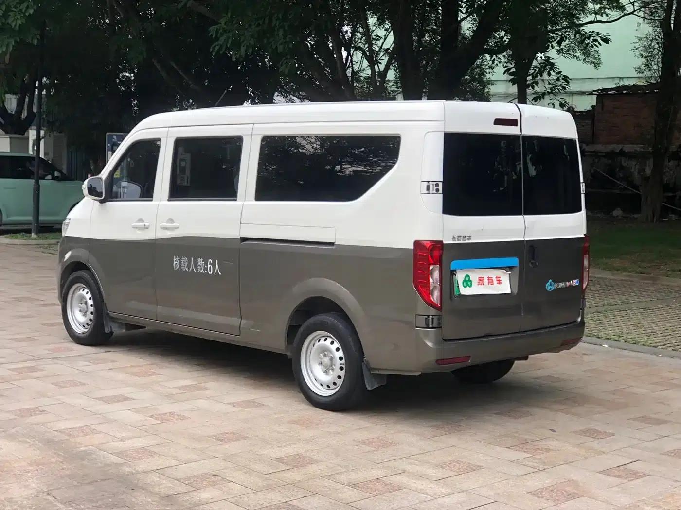 Crossstar V5 EV 2024 Smart Edition 6-seater with double doors — миниатюра 6