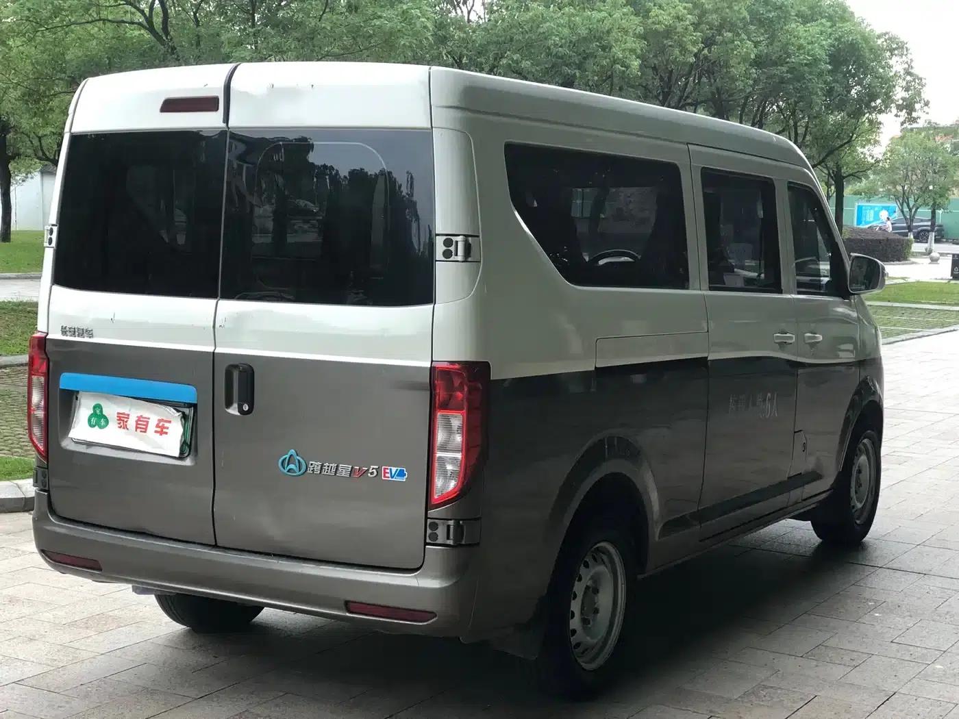 Crossstar V5 EV 2024 Smart Edition 6-seater with double doors — миниатюра 7