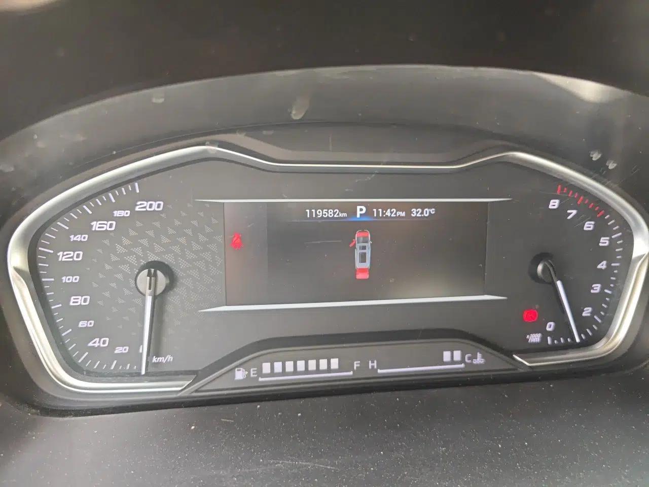 SAIC MAXUS G20 2021 PLUS 2.0T Gasoline Automatic Business Edition — миниатюра 13