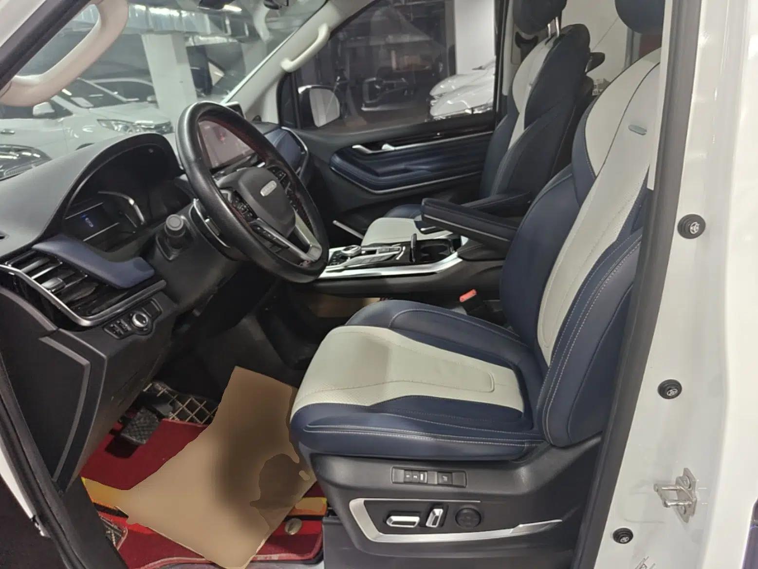 SAIC MAXUS G20 2021 PLUS 2.0T Gasoline Automatic Luxury Edition — миниатюра 17