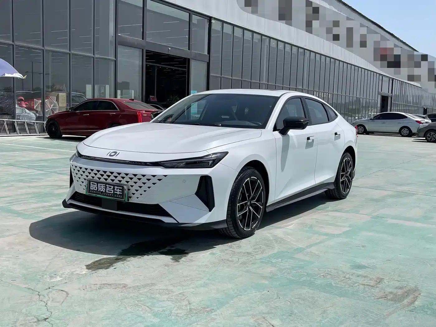 Changan Qiyuan A06 2023 Model 1.5L Automatic — миниатюра 1