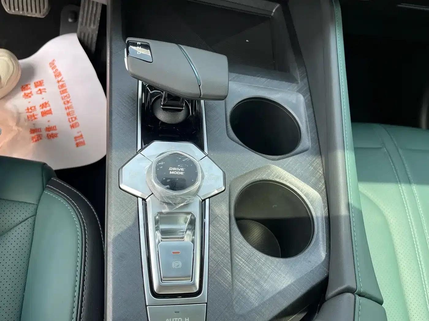 Changan Qiyuan A06 2023 Model 1.5L Automatic — миниатюра 9