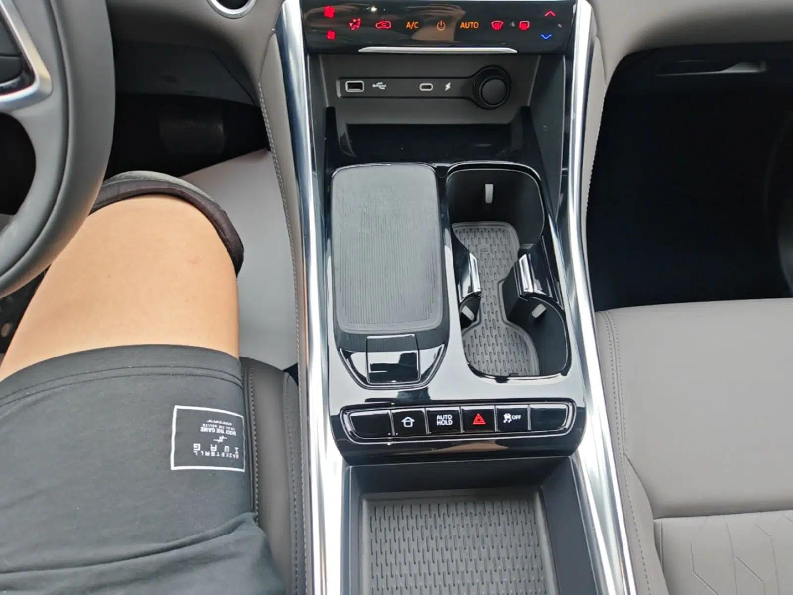 SAIC MAXUS G50 PHEV 2025 Leading Edition — миниатюра 17