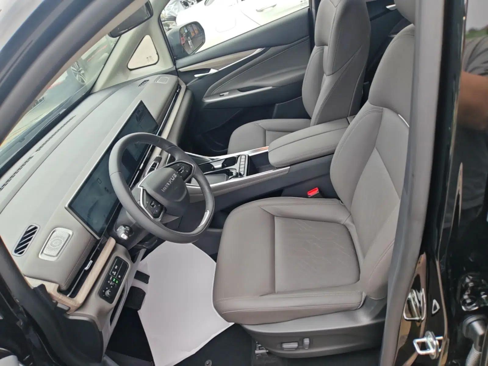 SAIC MAXUS G50 PHEV 2025 Leading Edition — миниатюра 18