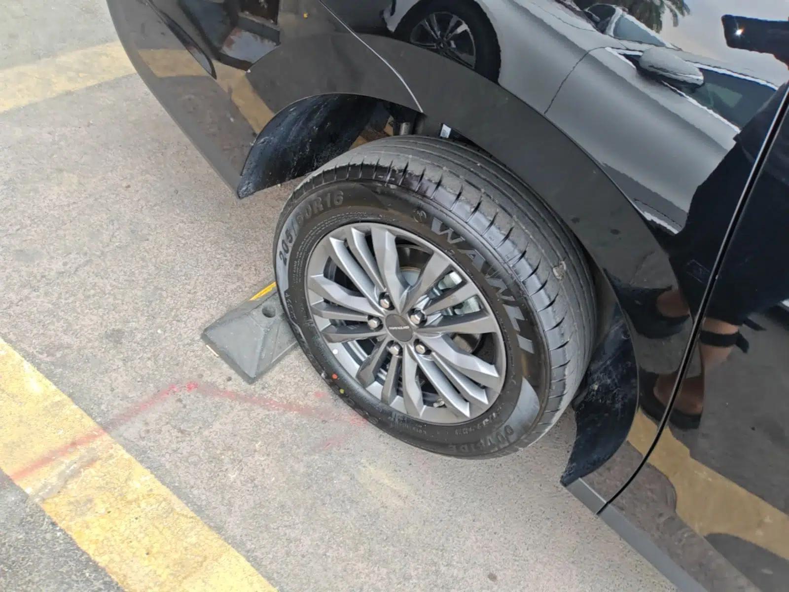 SAIC MAXUS G50 PHEV 2025 Leading Edition — миниатюра 10