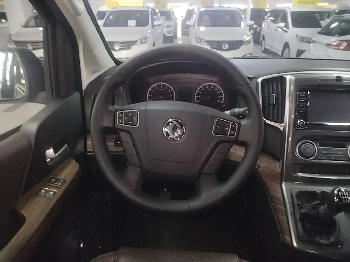 FORTHING Lingzhi PLUS 2021 2.0L Manual Luxury 7-Seater — миниатюра 14