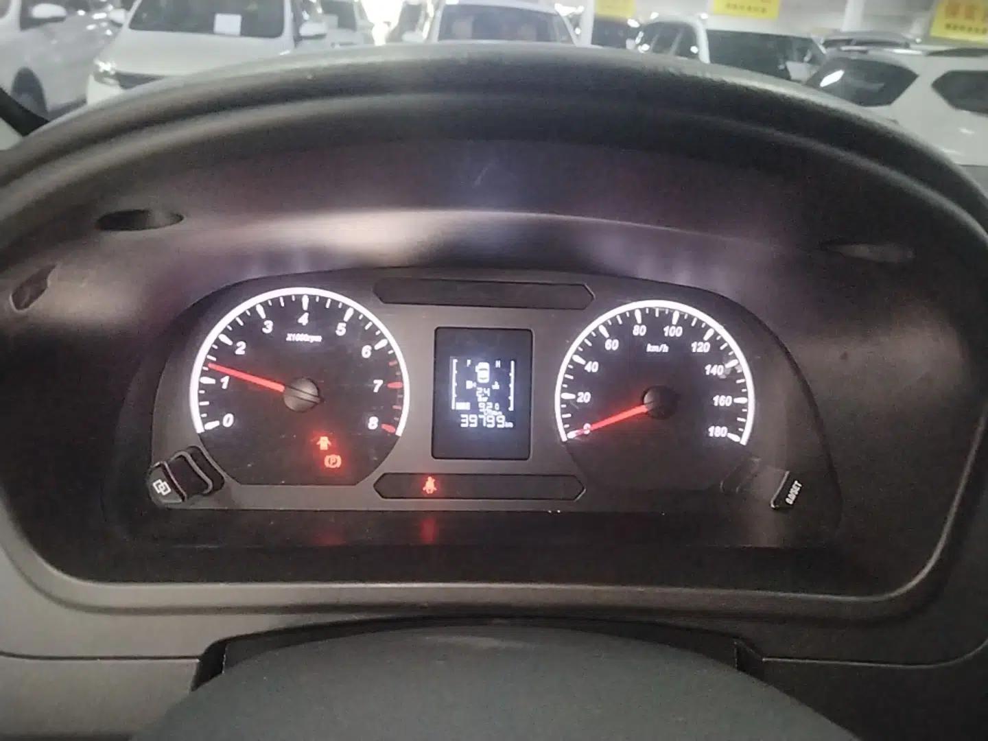 FORTHING Lingzhi PLUS 2021 2.0L Manual Luxury 7-Seater — миниатюра 15