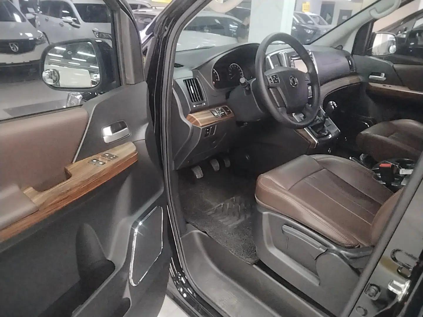 FORTHING Lingzhi PLUS 2021 2.0L Manual Luxury 7-Seater — миниатюра 19