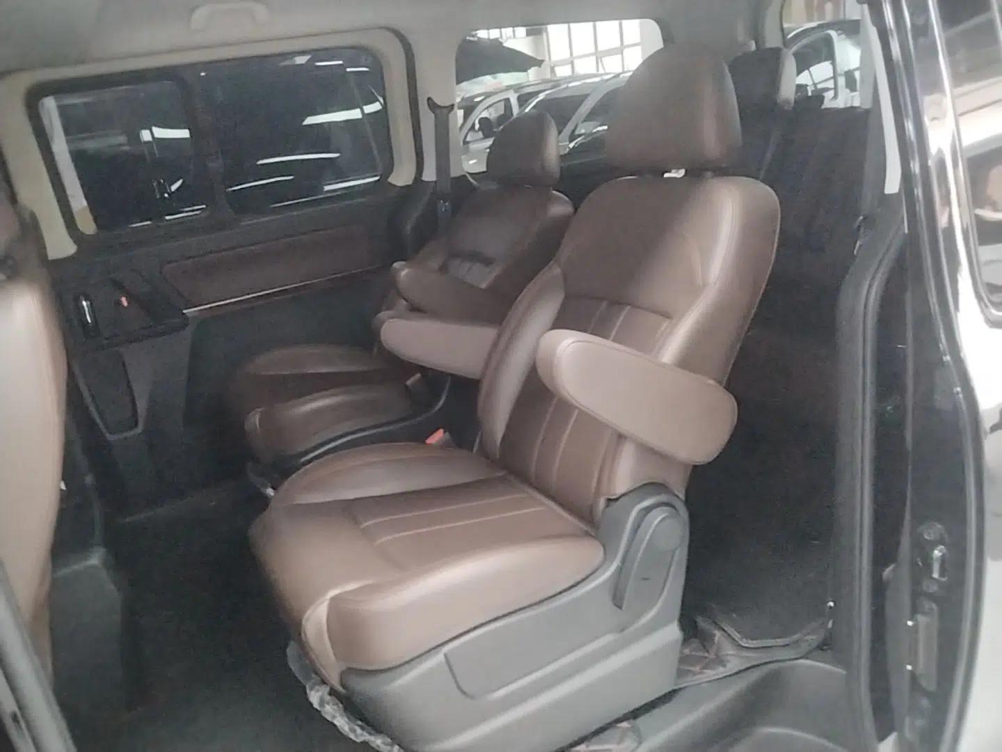 FORTHING Lingzhi PLUS 2021 2.0L Manual Luxury 7-Seater — миниатюра 20