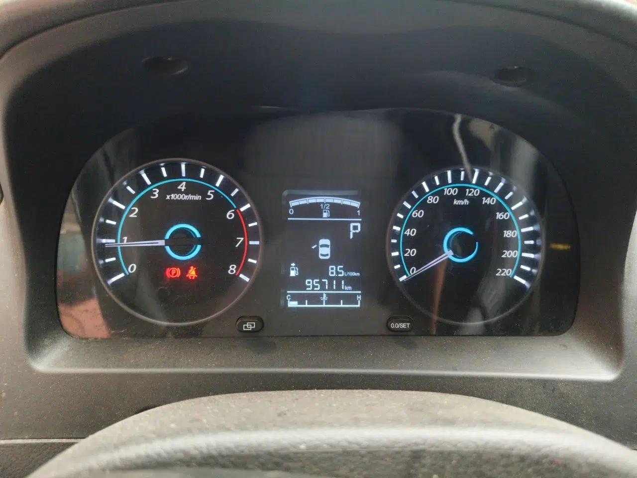 FORTHING Joyear XV 2015 1.6L CVT Comfort Model — миниатюра 12