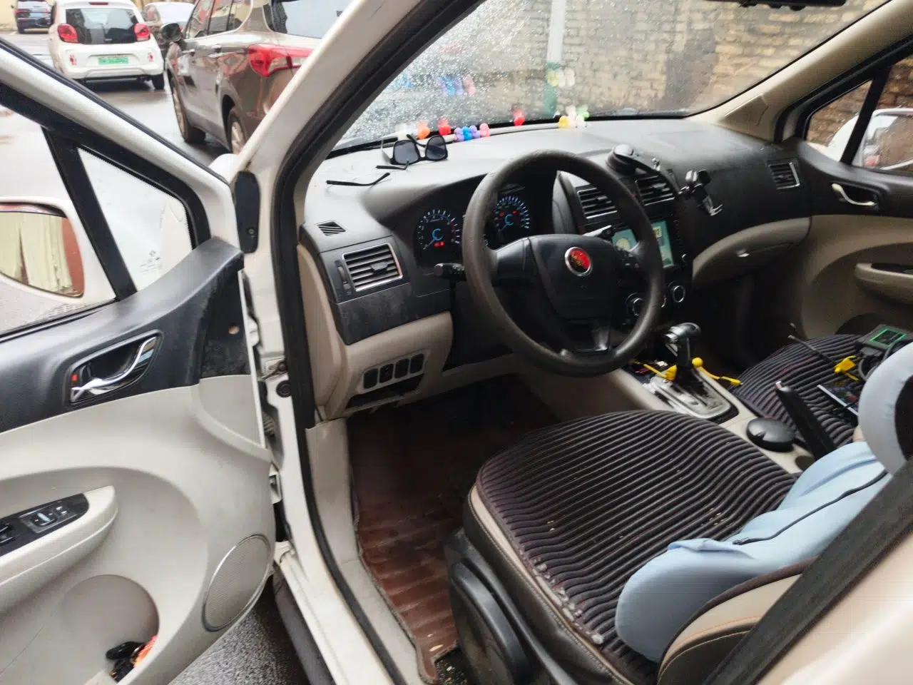 FORTHING Joyear XV 2015 1.6L CVT Comfort Model — миниатюра 17