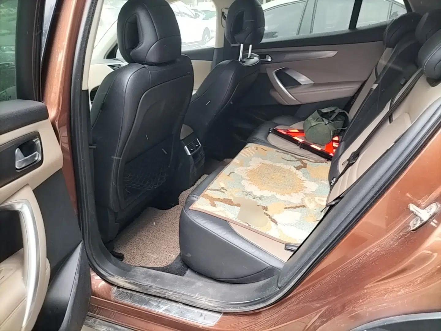 DS 6 2014 1.6T Luxury Edition THP160 — миниатюра 20