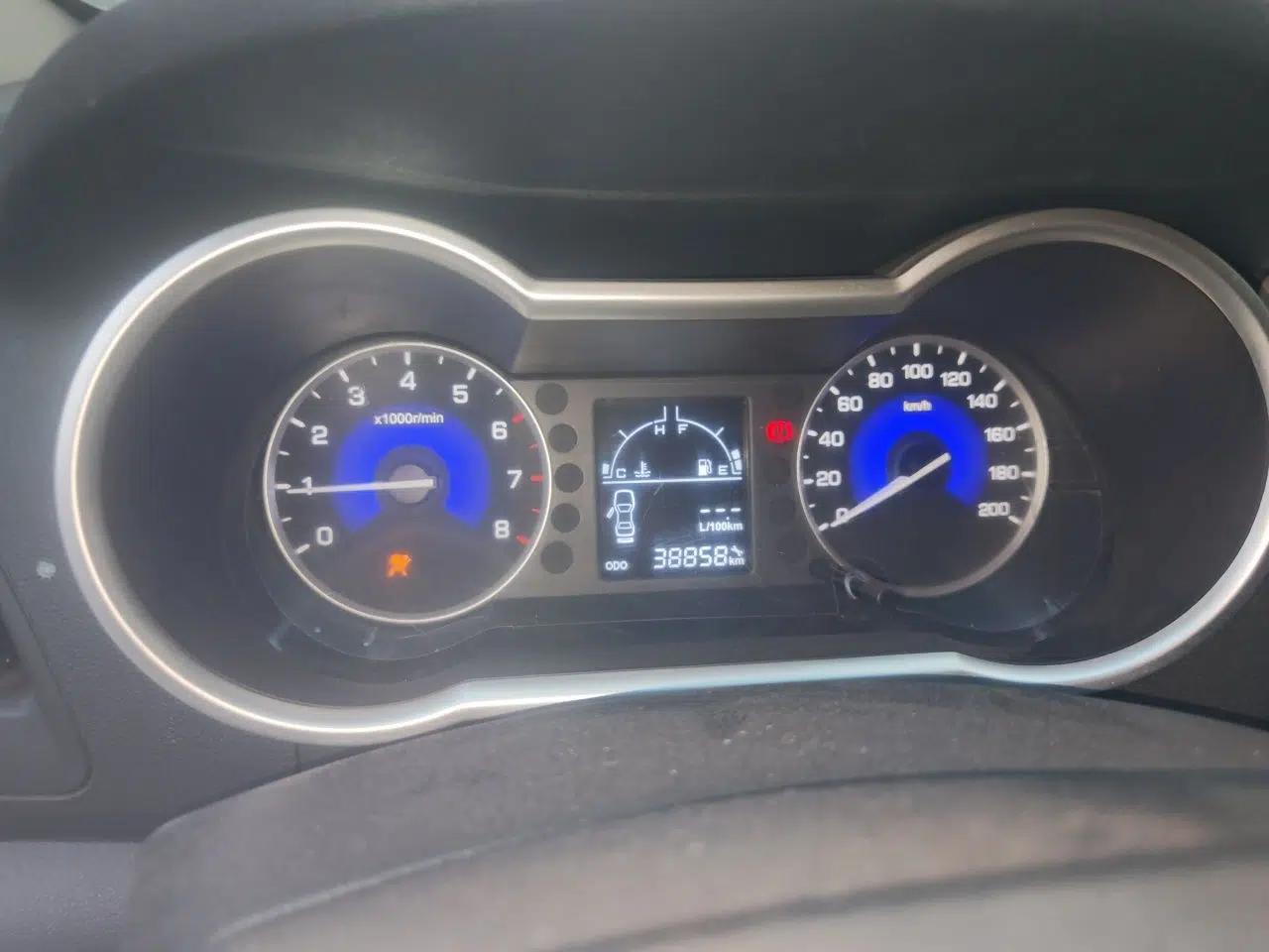 Dongfeng Aeolus AX3 2016 1.5L Manual Shangkue Model — миниатюра 12
