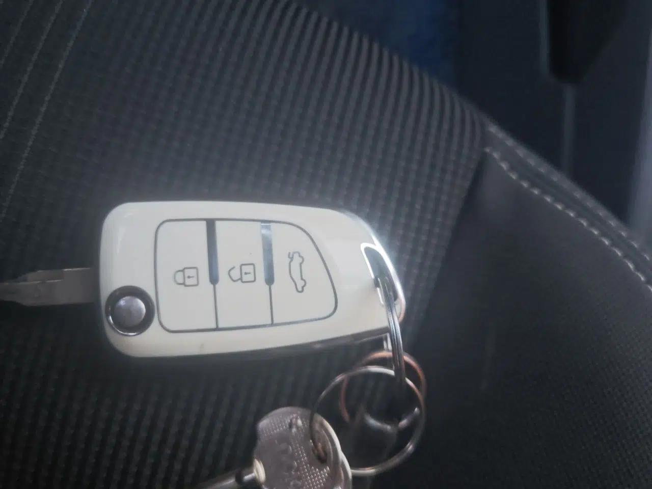 Dongfeng Aeolus AX3 2016 1.5L Manual Shangkue Model — миниатюра 9