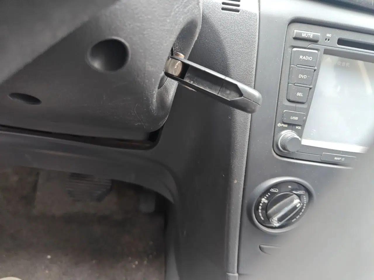 Dongfeng Aeolus S30 2013 1.5L Automatic Zunya Model — миниатюра 9
