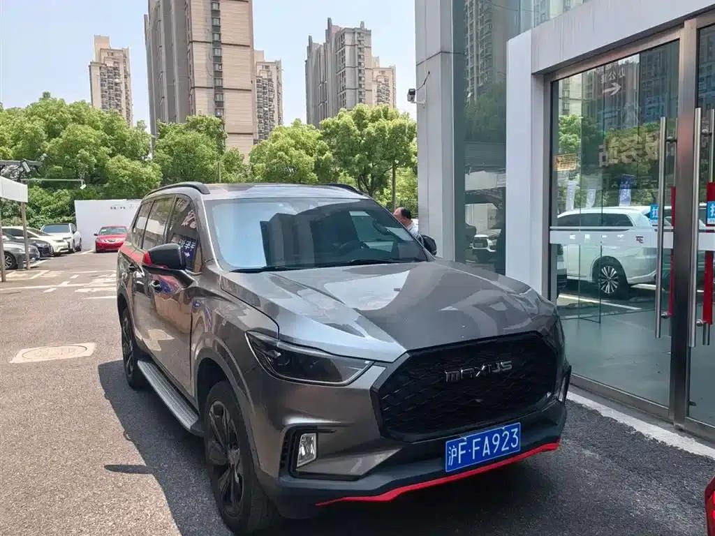 SAIC MAXUS D90 Pro 2021 2.0T Gasoline 4WD Flagship Edition 7-Seater — миниатюра 3