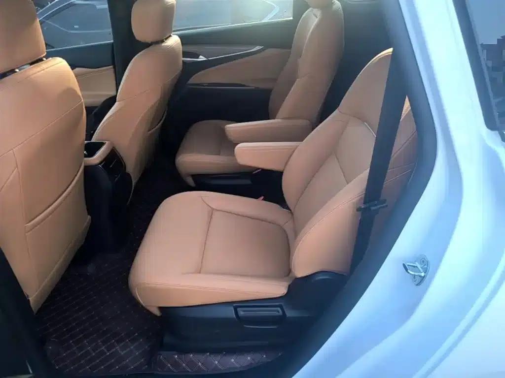 Maxus G50 Plug-in Hybrid 2025 Navigator Edition — миниатюра 17