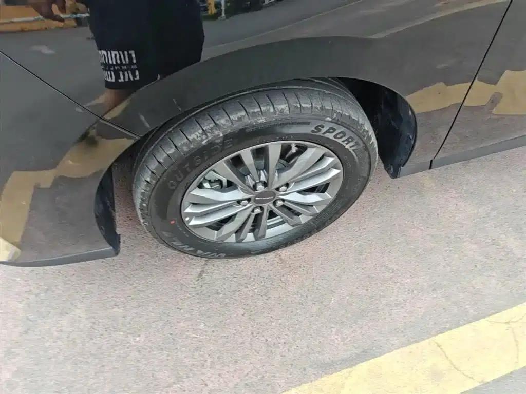Maxus G50 Plug-in Hybrid 2025 Navigator Edition — миниатюра 23