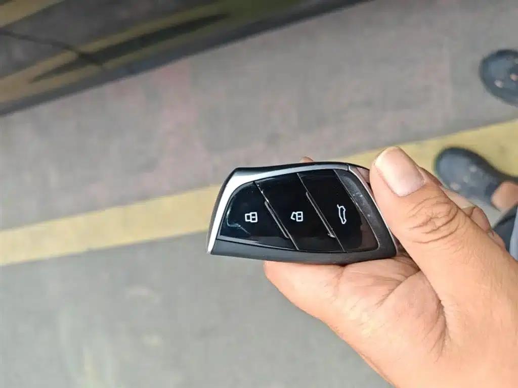Maxus G50 Plug-in Hybrid 2025 Navigator Edition — миниатюра 9