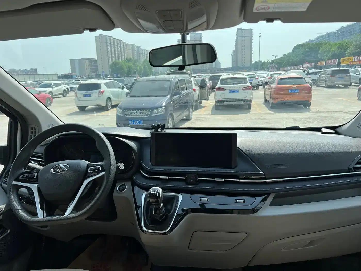 Xintu V70 2023 2.0T Elite Edition, Manual Short Wheelbase, Low Roof, 5/6 Seats (150Ps) — миниатюра 9