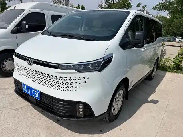 Xintu V70 2023 2.0T Elite Edition, Manual Short Wheelbase, Low Roof, 5/6 Seats (150Ps)
