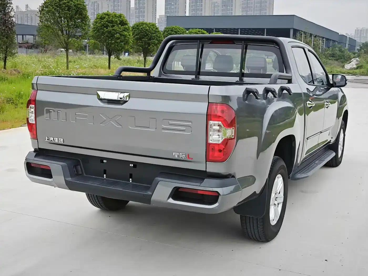 2023 Starship L 2.0T Diesel Manual 4WD Elite Standard Box — миниатюра 6