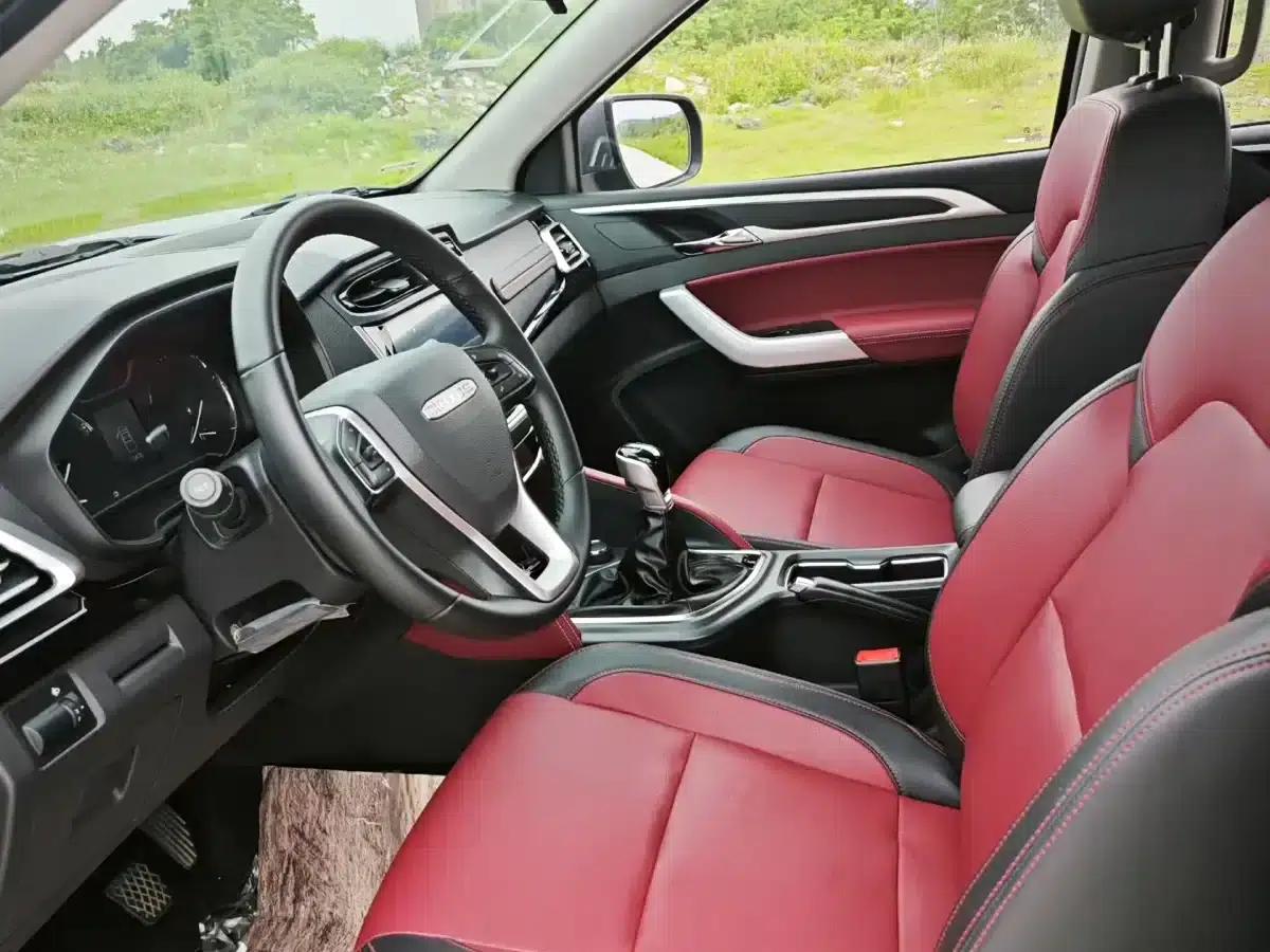 2023 Starship L 2.0T Diesel Manual 4WD Elite Standard Box — миниатюра 8