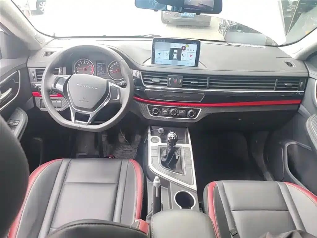 Fengxing T5 2022 Grand Edition 1.6L Manual Dream Edition (5-seater) — миниатюра 10