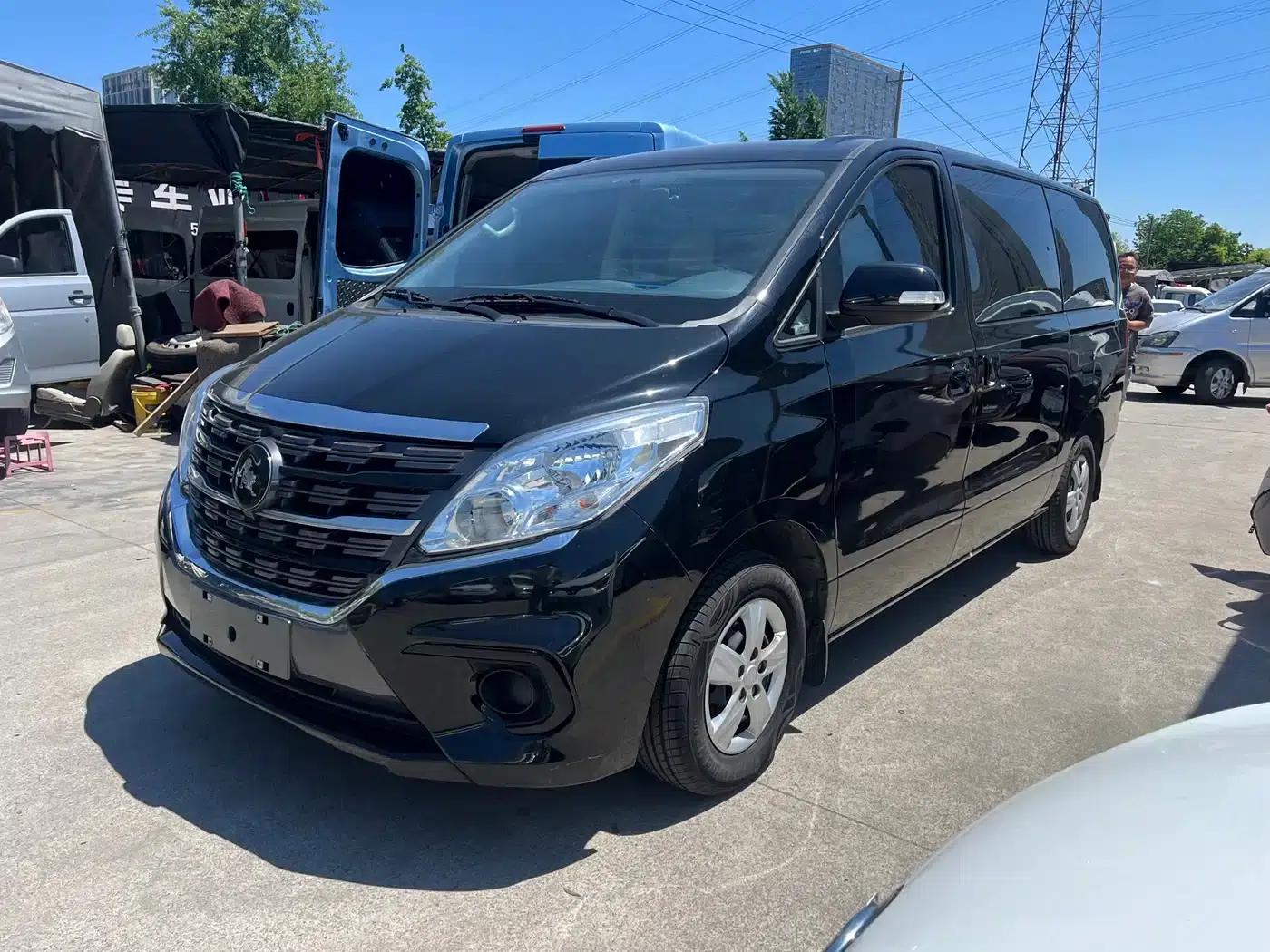 Lingzhi PLUS 2024 1.5T Manual Comfort 7-Seater — миниатюра 2