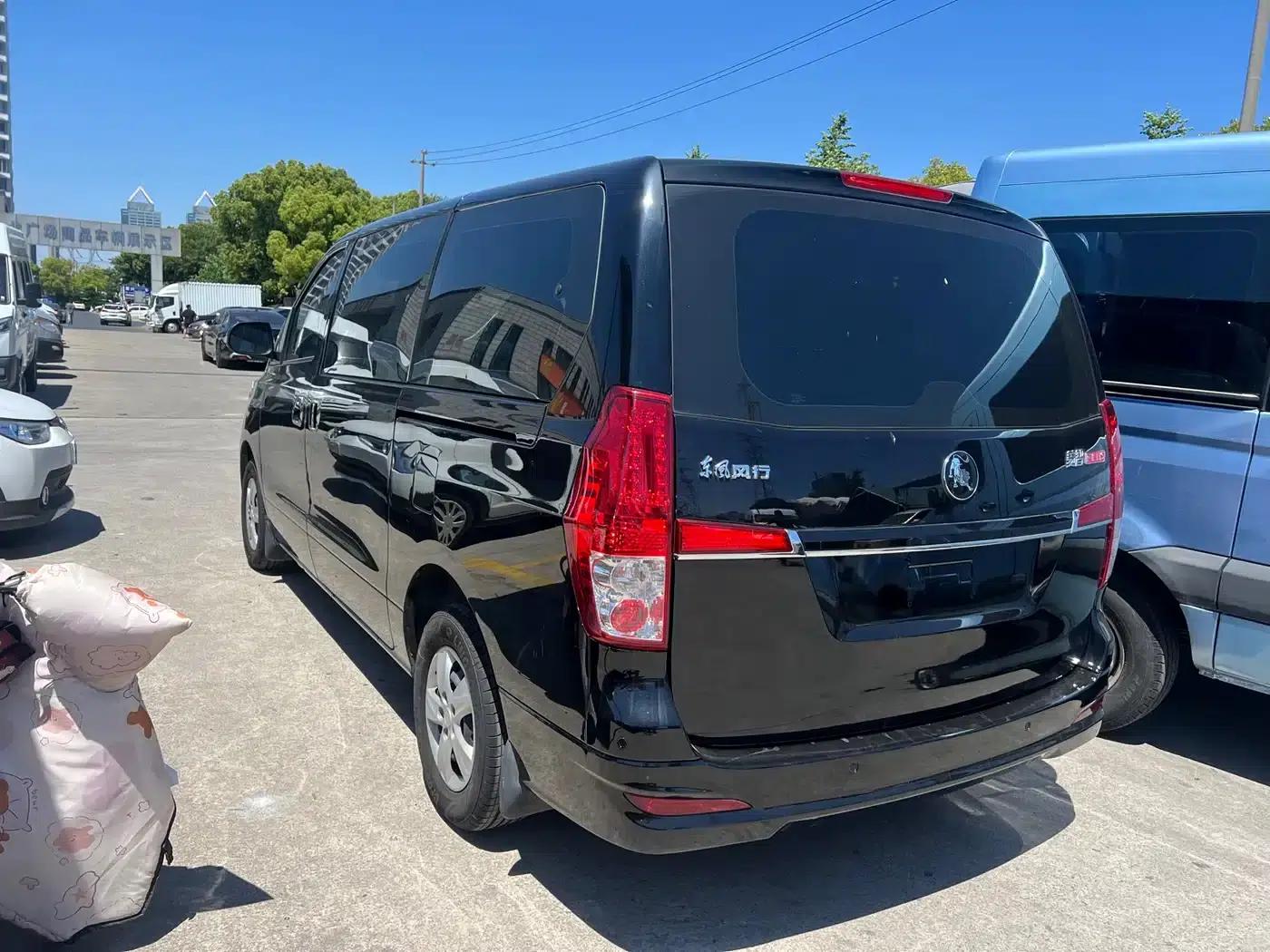 Lingzhi PLUS 2024 1.5T Manual Comfort 7-Seater — миниатюра 5