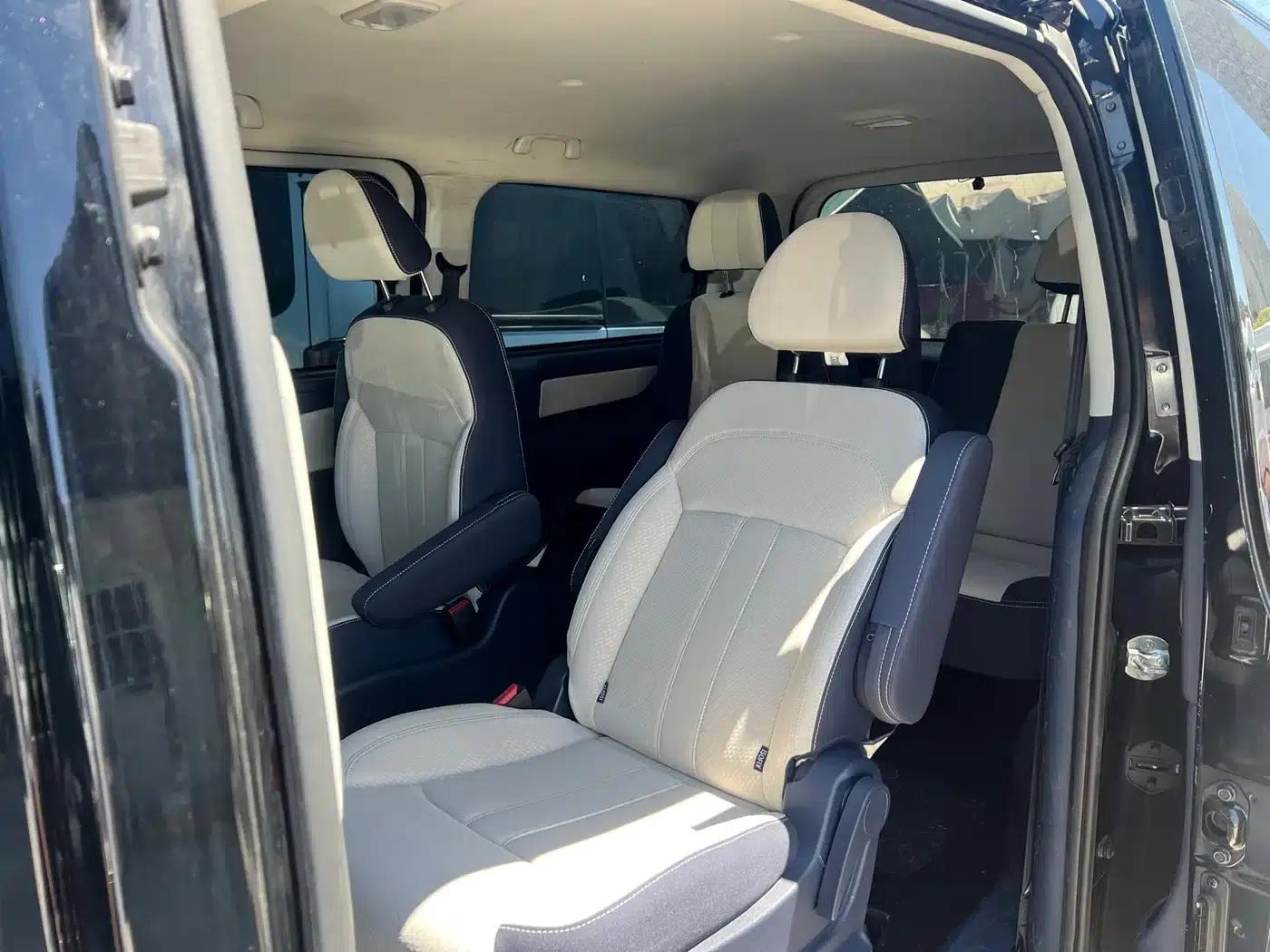 Lingzhi PLUS 2024 1.5T Manual Comfort 7-Seater — миниатюра 10