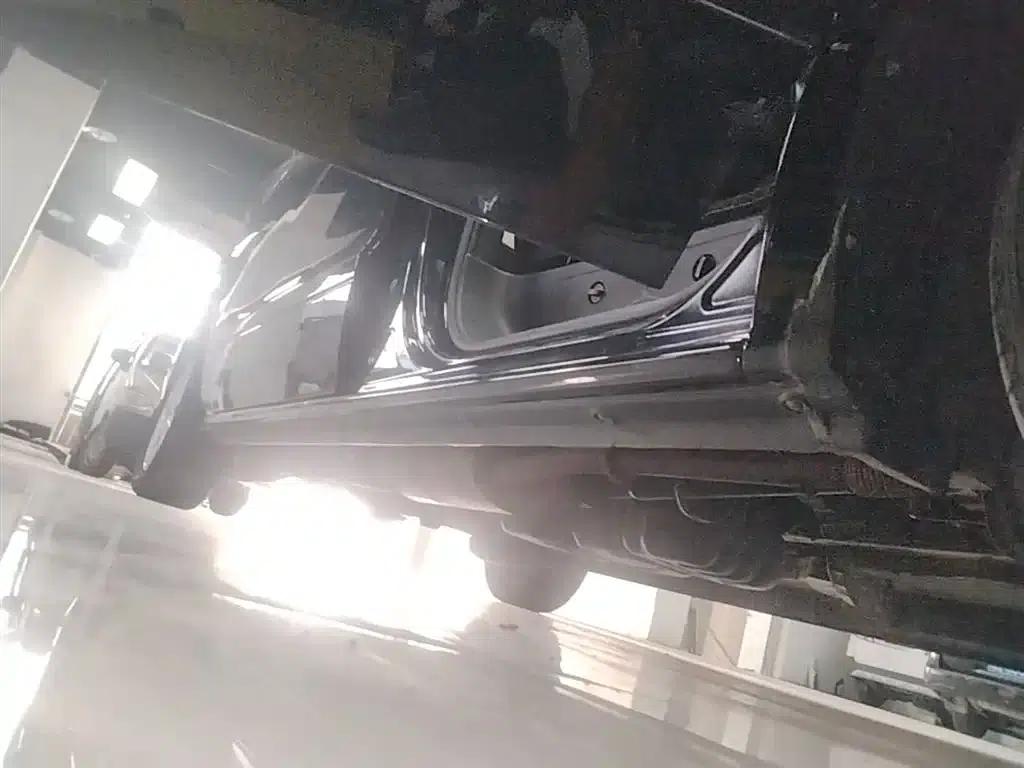 Lingzhi PLUS 2021 2.0L Manual Deluxe 7-Seater — миниатюра 21