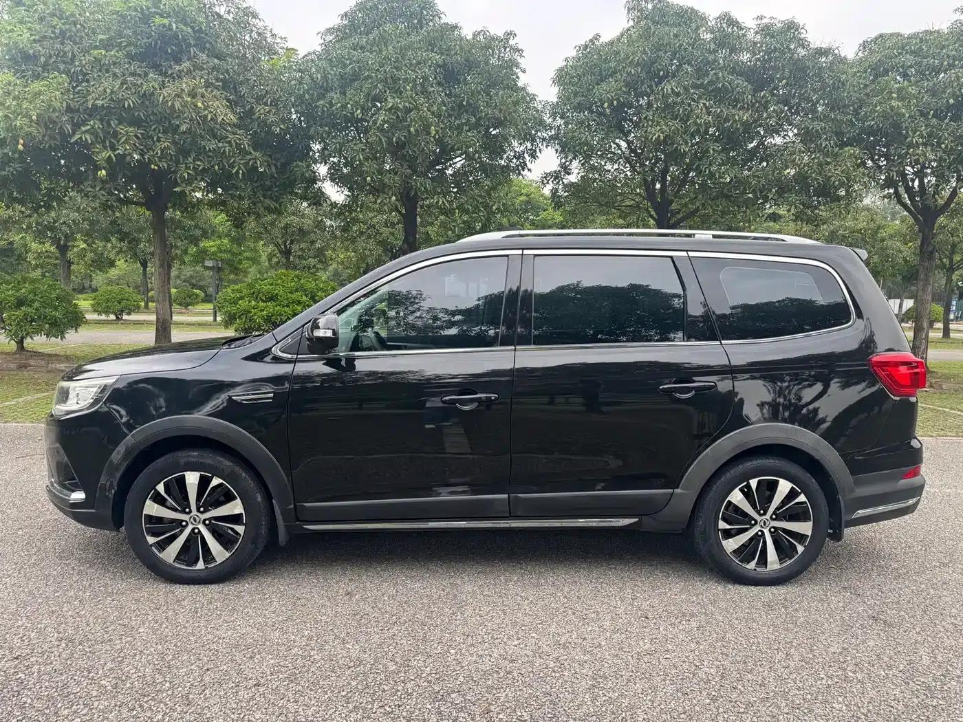 Jingyi X6 2017 Enjoy Series 1.5T CVT Premium — миниатюра 4