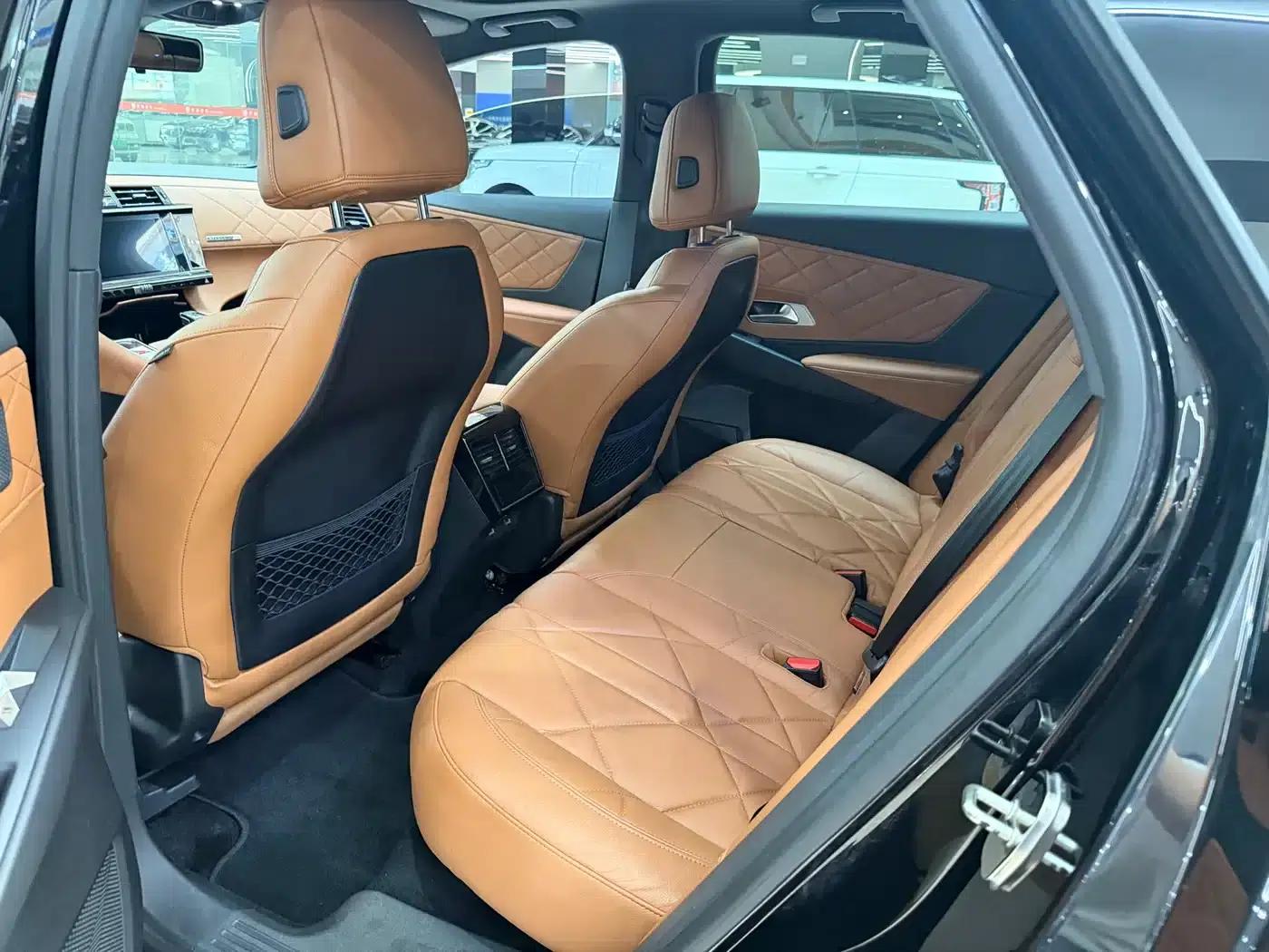 DS 7 2018 45THP Rivoli Pioneer Edition — миниатюра 6